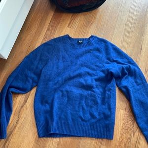 Uniqlo 100% Wool Crew Neck Sweater